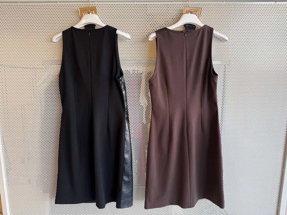 Elegantes Kleid in Kroko-Optik mit Gürtel