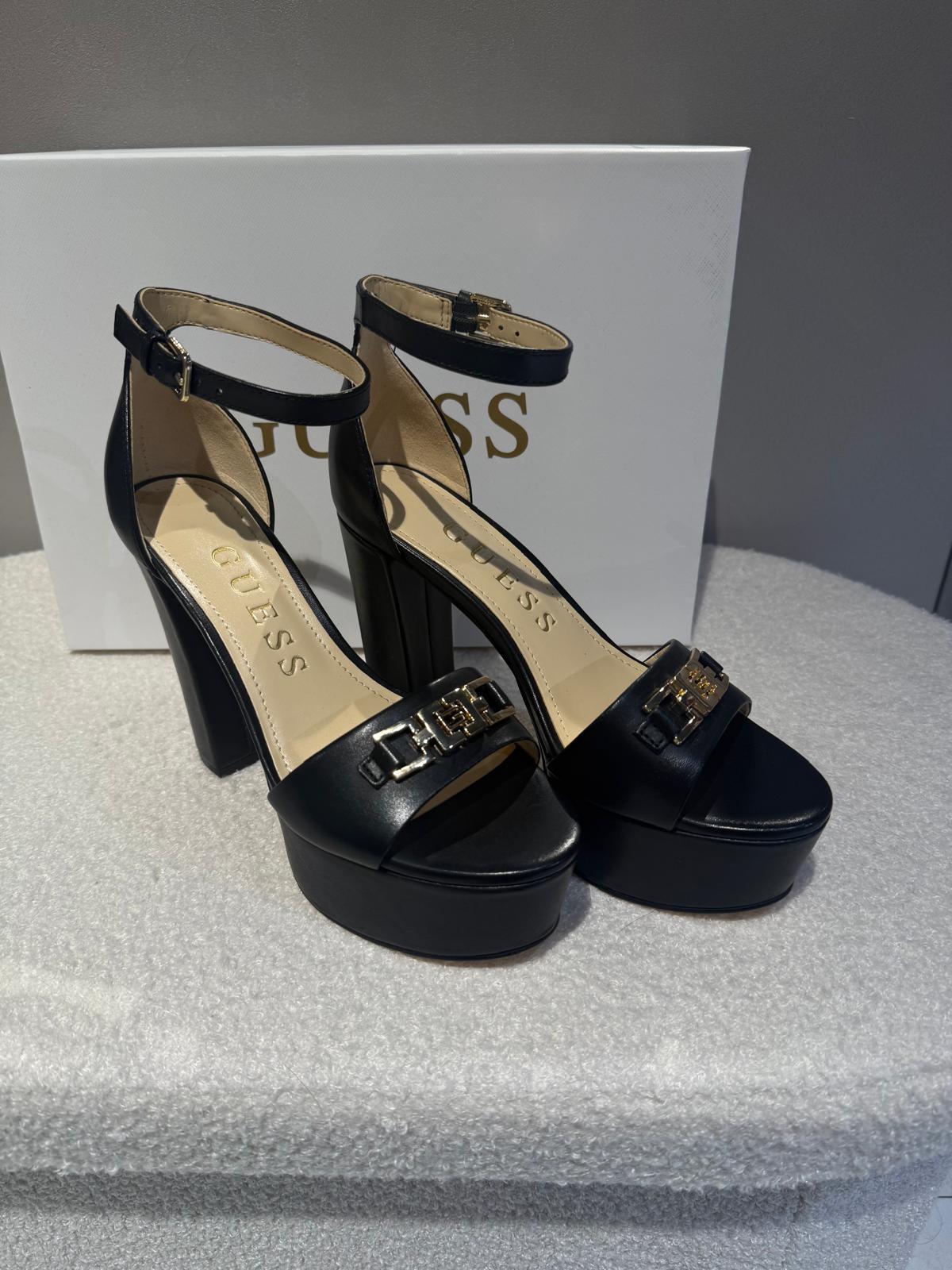 GUESS HIGHT HEELS