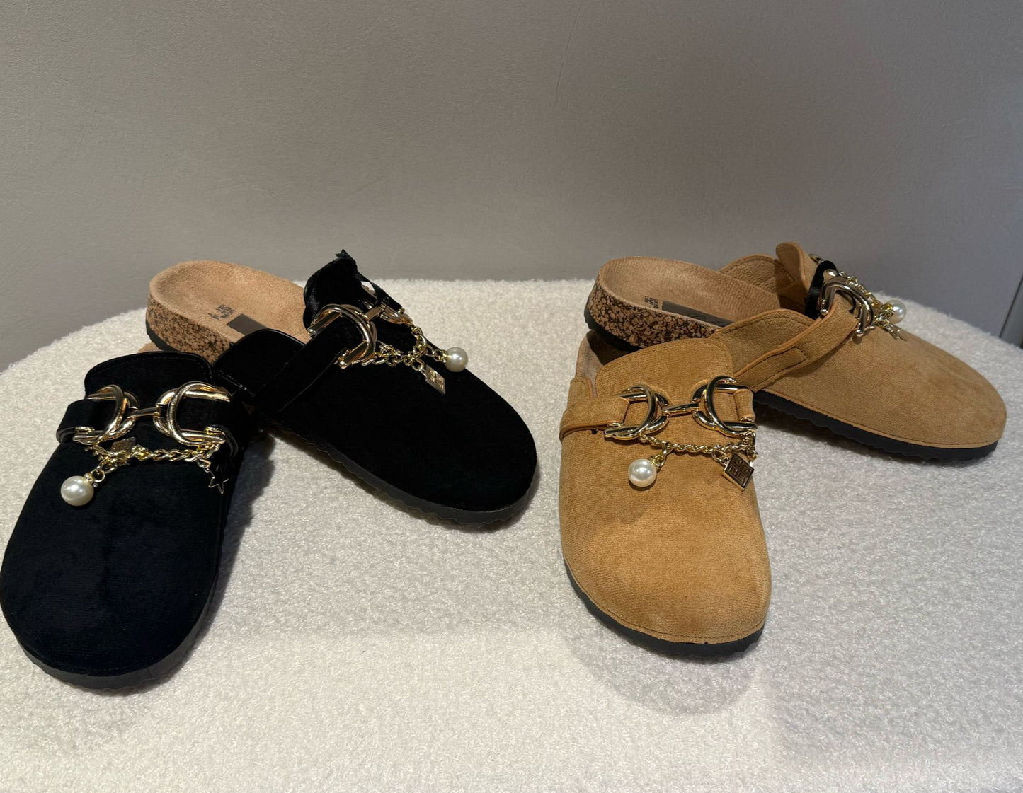 GIL SANTUCCI PANTOLETTEN