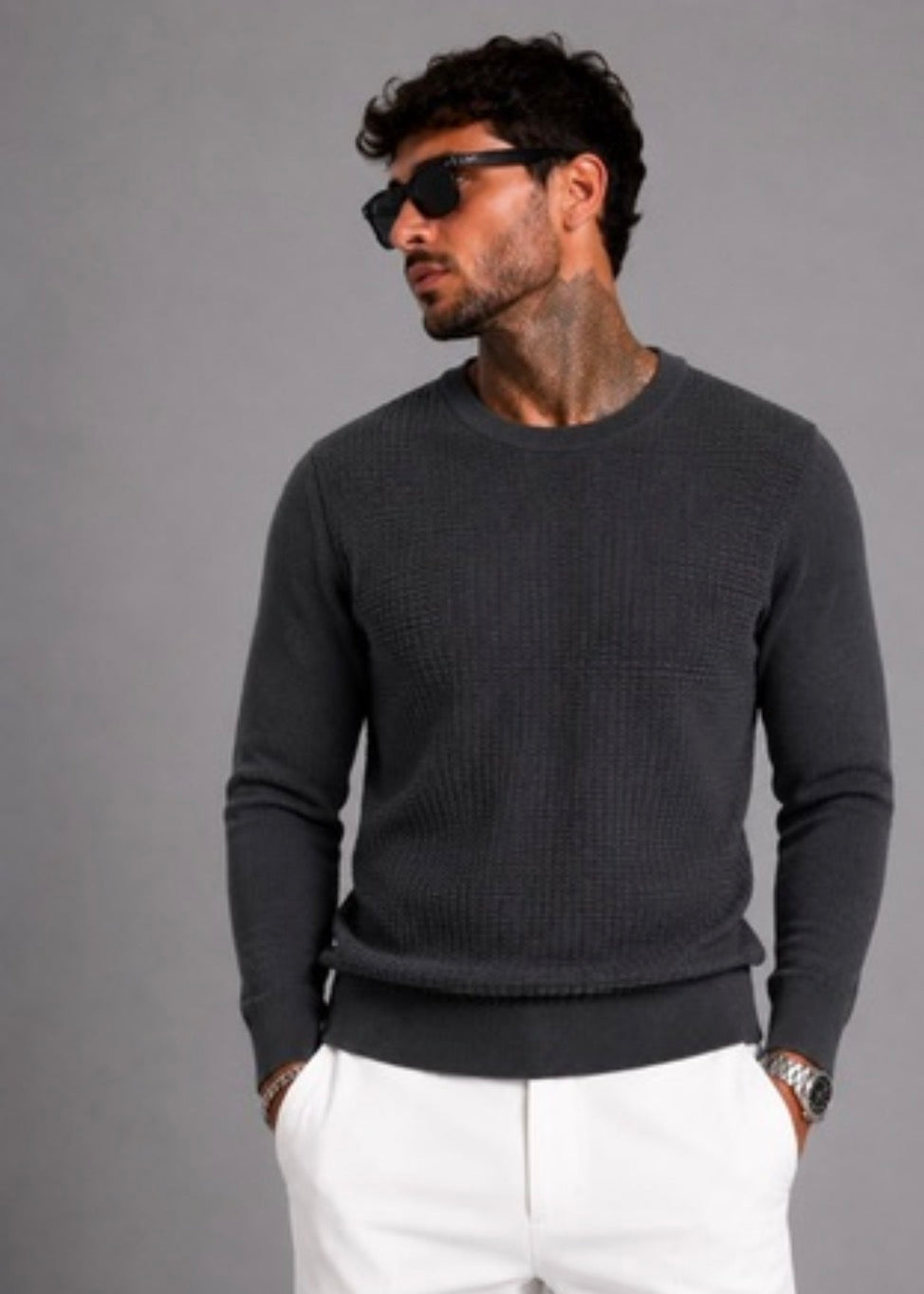Strickpullover mit Rundhalsausschnitt