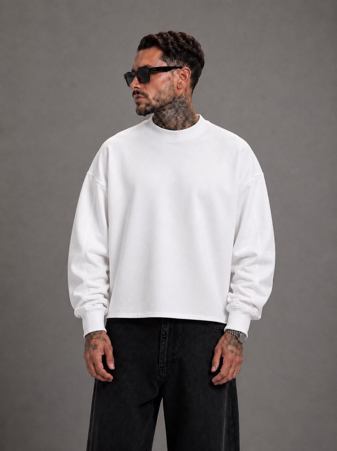 Oversize-Sweatshirt mit Raw-Cut-Saum