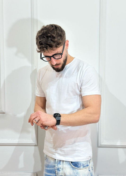 Basic T-Shirt mit Rundhalsschnitt
