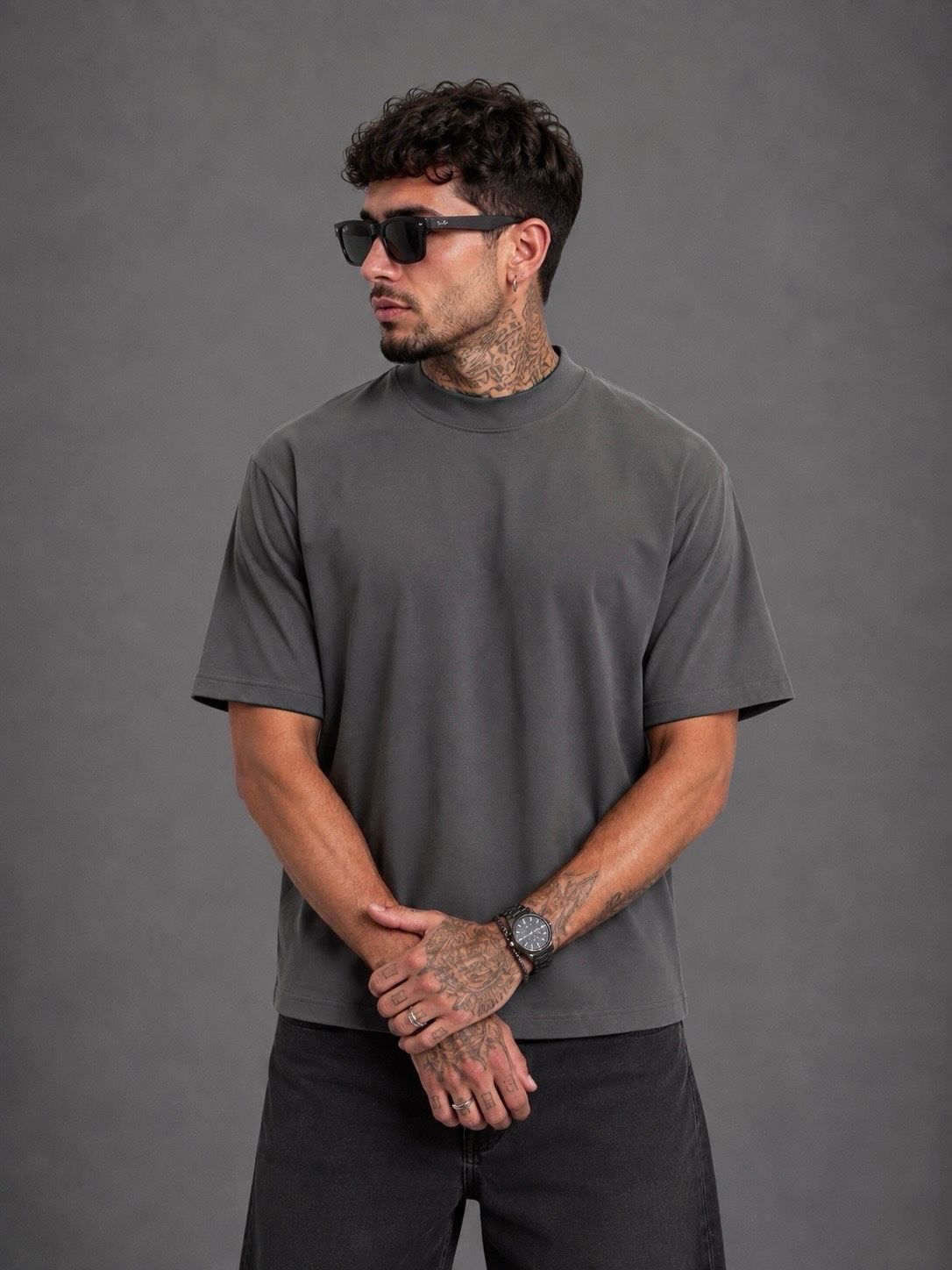 Premium T-Shirt in Relaxed Fit