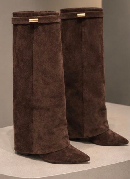 Elegante Stiefeln in veloursoptik