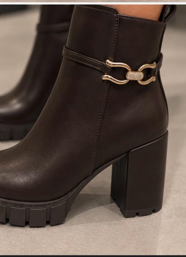 Elegante Stiefeletten mit Blocksatz