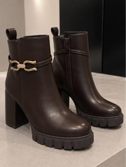 Elegante Stiefeletten mit Blocksatz