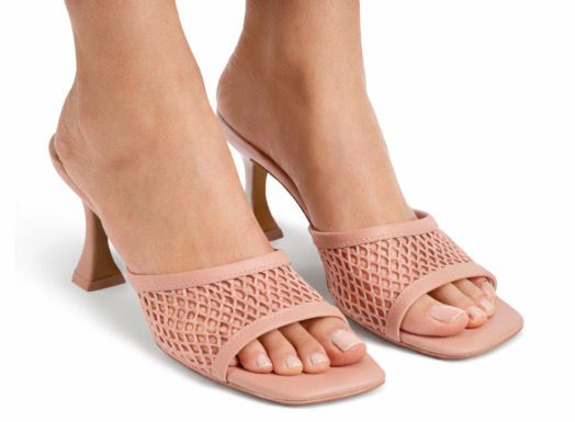 Pantoletten mit Absatz