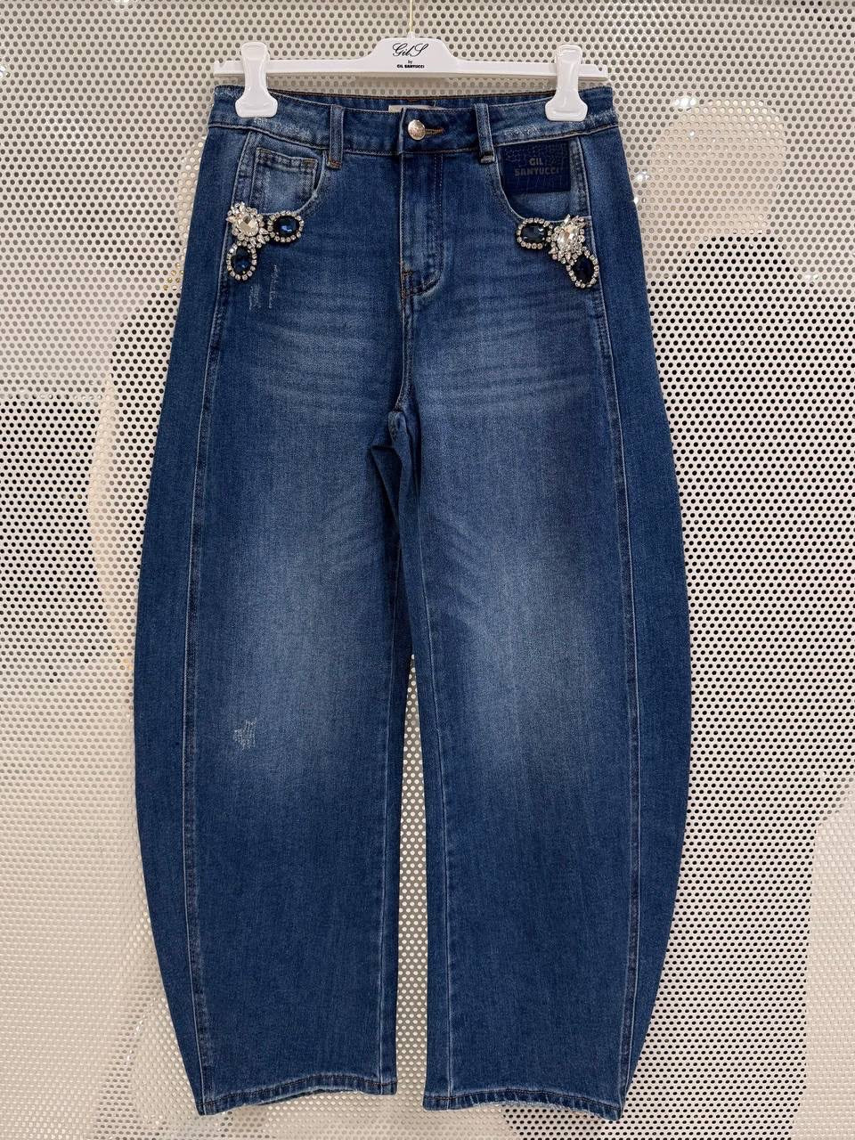 Wide-Leg Jeans mit funkelnden Strass-Details