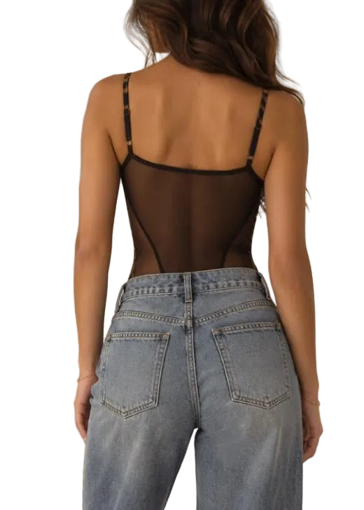 Body mit transparenten Mesh-Einsätzen