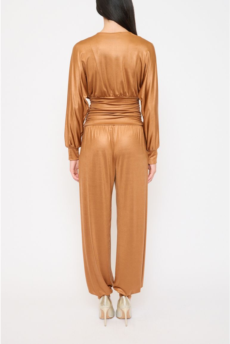 Gil Santucci Overall