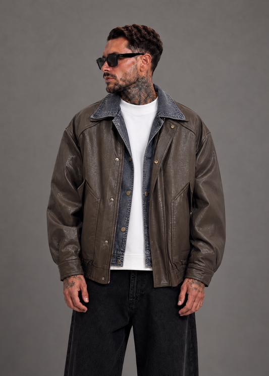 Oversize Jacke in Lederoptik mit Denim-Layering